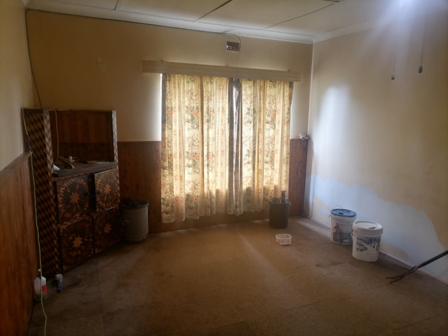 4 Bedroom Property for Sale in Leeudoringstad North West